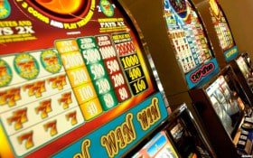 Membaca syarat promosi dengan teliti